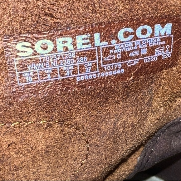 Sorel Addington Holiday Waterproof Boots - Picture 8 of 11